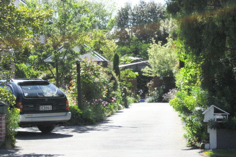 Photo of property in 29a Gleneagles Terrace, Ilam, Christchurch, 8053