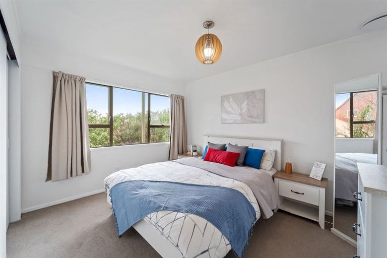 Photo of property in 1/20 Waiau Street, Torbay, Auckland, 0630