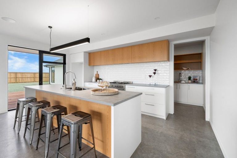 Photo of property in 49 Kingsdowne Drive, West Melton, 7618