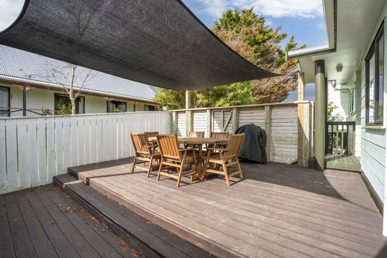 Photo of property in 195 Holborn Drive, Stokes Valley, Lower Hutt, 5019