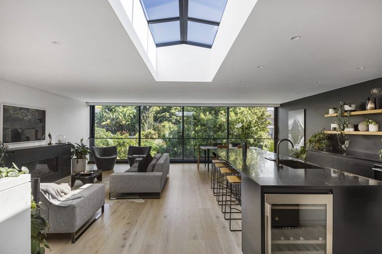 Photo of property in 61 Rose Road, Grey Lynn, Auckland, 1021