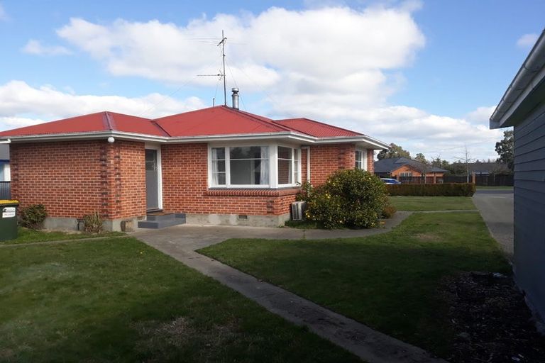 Photo of property in 52 North Terrace, Darfield, 7510