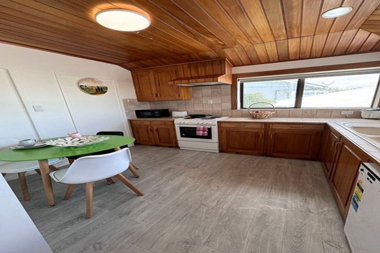Photo of property in 24 Tawa Road, Onehunga, Auckland, 1061