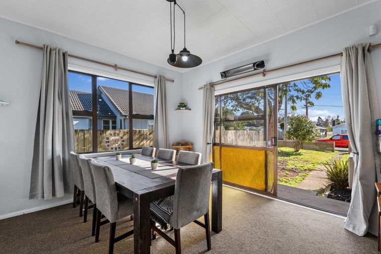 Photo of property in 18 Corlett Street, Utuhina, Rotorua, 3015