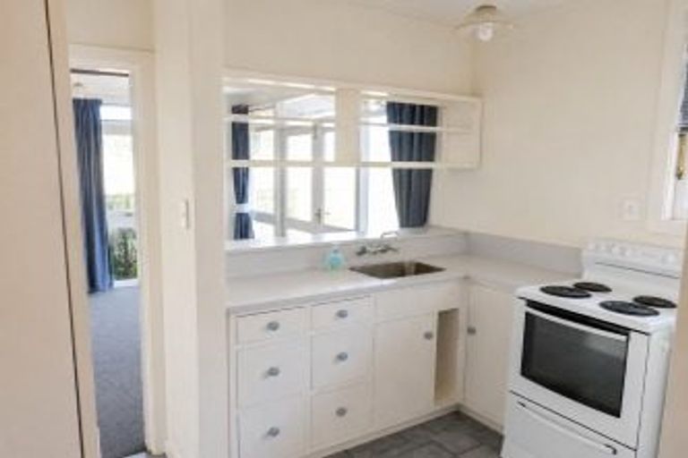 Photo of property in 1/11 Maidstone Road, Ilam, Christchurch, 8041