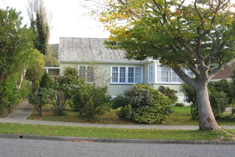 Photo of property in 81 Wilkie Crescent, Naenae, Lower Hutt, 5011