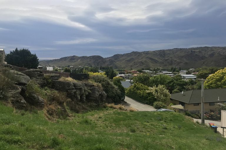 Photo of property in 11 Aronui Road, Bridge Hill, Alexandra, 9320