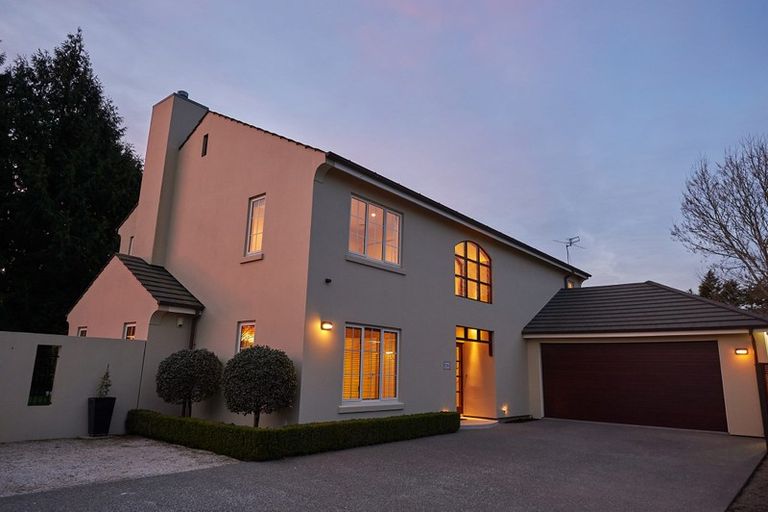 Photo of property in 36 Chateau Drive, Burnside, Christchurch, 8053