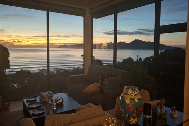 Photo of property in 15 Karekare Road, Raumati South, Paraparaumu, 5032