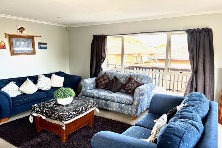 Photo of property in 12 Prado Drive, Pukekohe, 2120