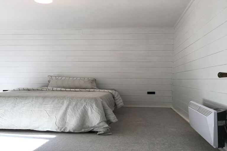 Photo of property in 11 Kereru Grove, Greenhithe, Auckland, 0632