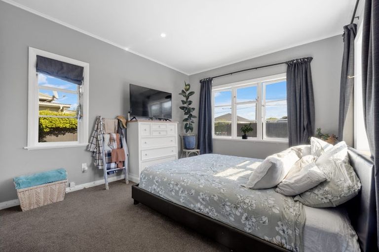 Photo of property in 18a Hay Street, Bromley, Christchurch, 8062
