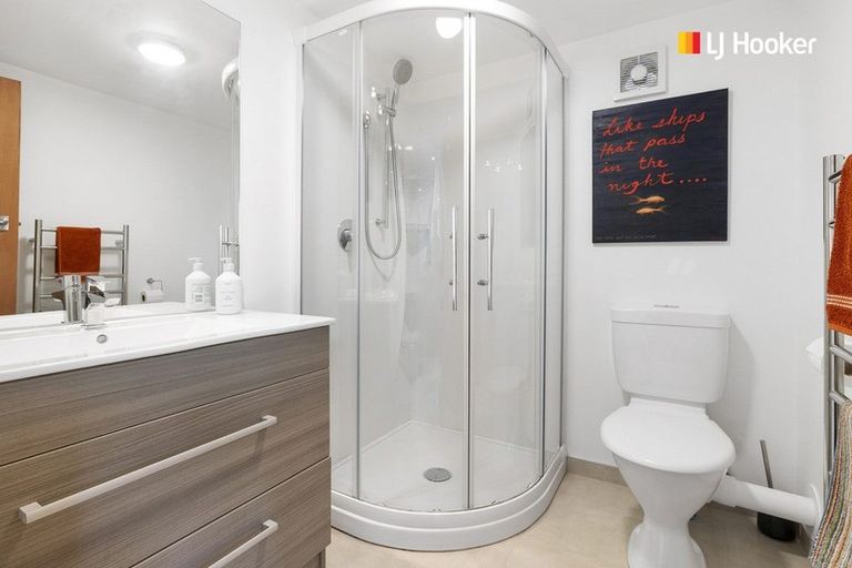 Photo of property in 4 Torr Street, Vauxhall, Dunedin, 9013