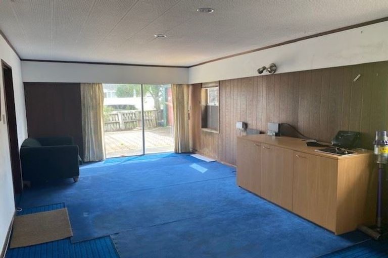 Photo of property in 1/22 Captain Scott Road, Glen Eden, Auckland, 0602