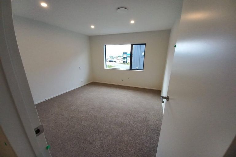 Photo of property in 3 Periko Way, Takanini, 2112