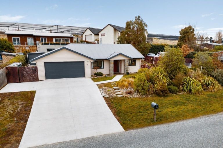 Photo of property in 13 Missy Crescent, Mount Pisa, Cromwell, 9383