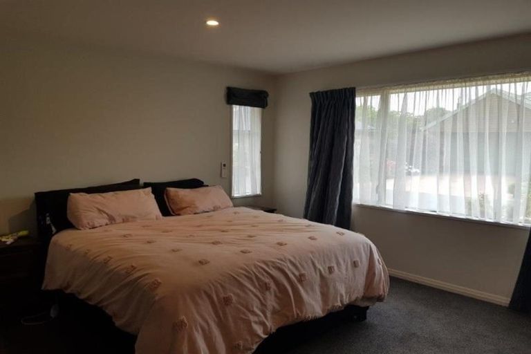 Photo of property in 432a Harewood Road, Harewood, Christchurch, 8051