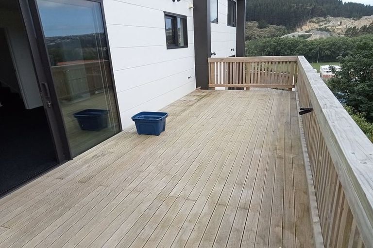 Photo of property in 1 Saint Abbs Place, North Dunedin, Dunedin, 9016