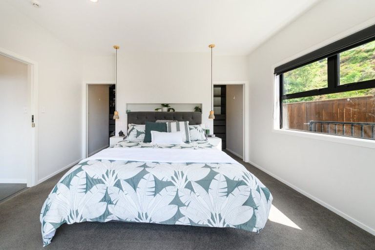 Photo of property in 35 Freedom Drive, Kelvin Grove, Palmerston North, 4414