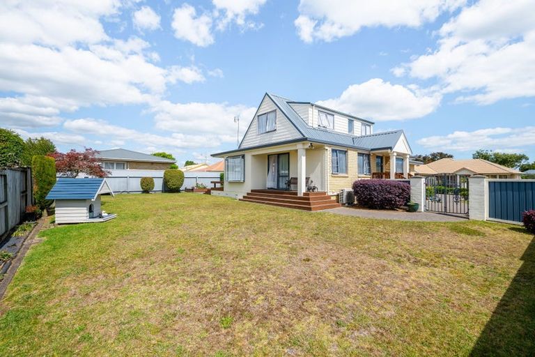 Photo of property in 23 Mews Place, Forest Lake, Hamilton, 3200