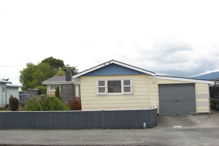 Photo of property in 103 Domett Street, Westport, 7825