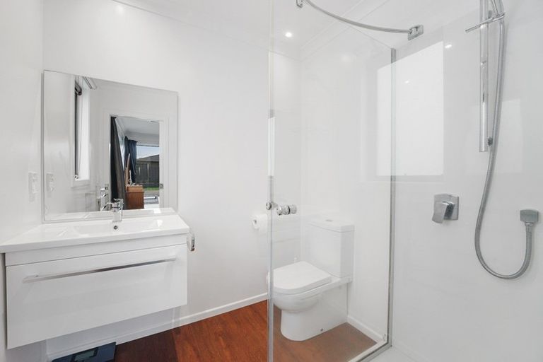 Photo of property in 97 The Drive, Paraparaumu Beach, Paraparaumu, 5032