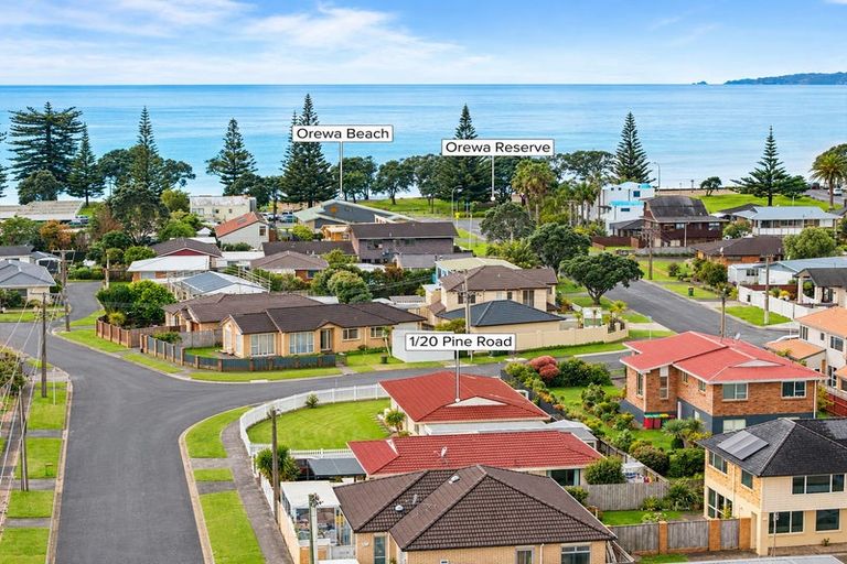 Photo of property in 1/20 Pine Road, Orewa, 0931
