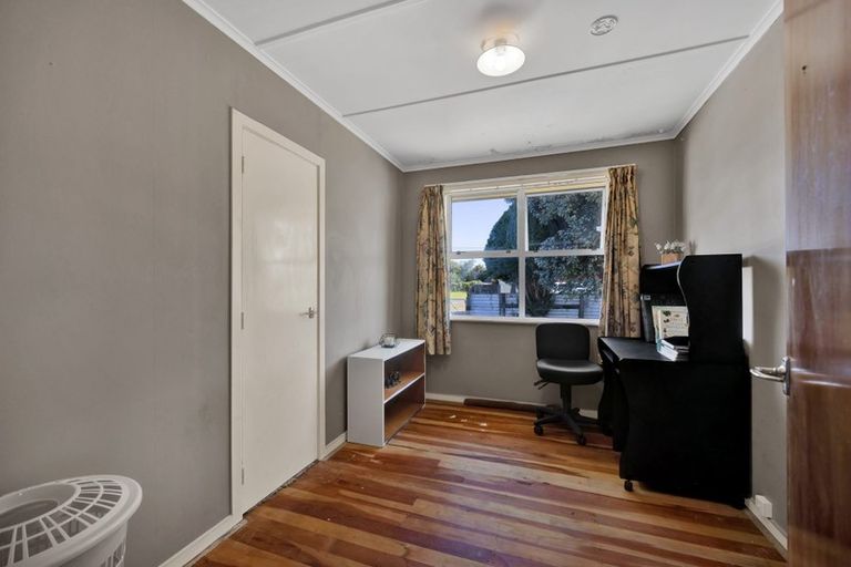 Photo of property in 60 Kapuni Street, Manaia, 4612