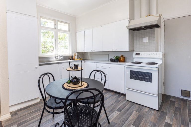 Photo of property in 230 Heads Road, Gonville, Whanganui, 4501