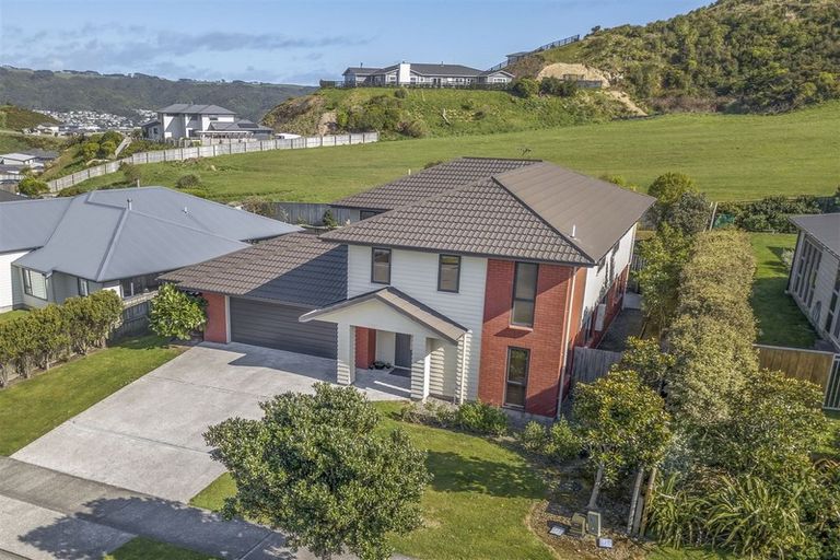 Photo of property in 78 Aotea Drive, Aotea, Porirua, 5024
