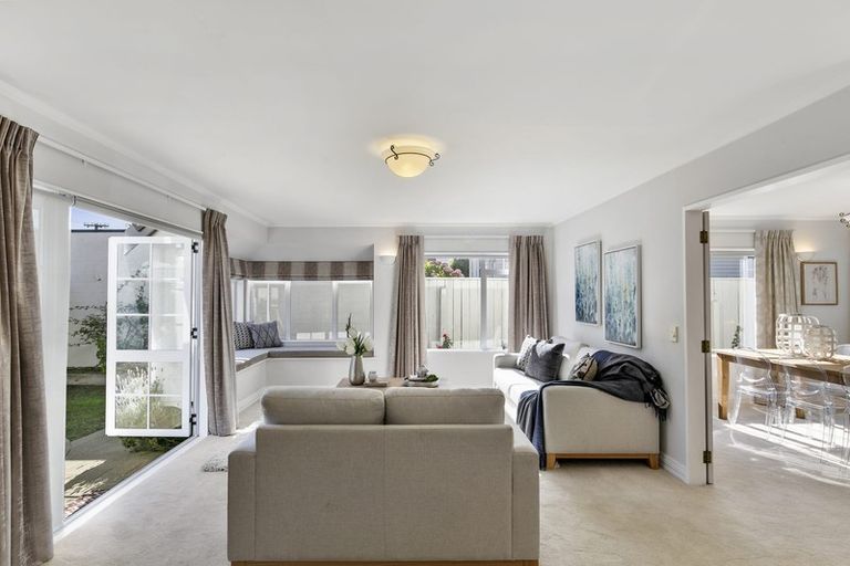 Photo of property in 47 Falkirk Avenue, Seatoun, Wellington, 6022