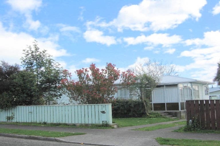Photo of property in 9 Heather Street, Levin, 5510