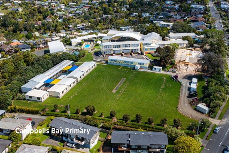 Photo of property in 7 Aberdeen Road, Castor Bay, Auckland, 0620