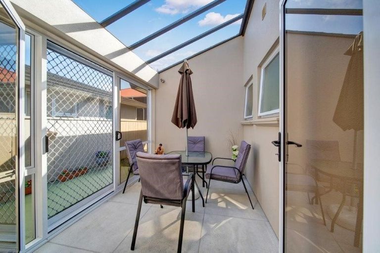 Photo of property in 37 Victoria Street, Hawera, 4610