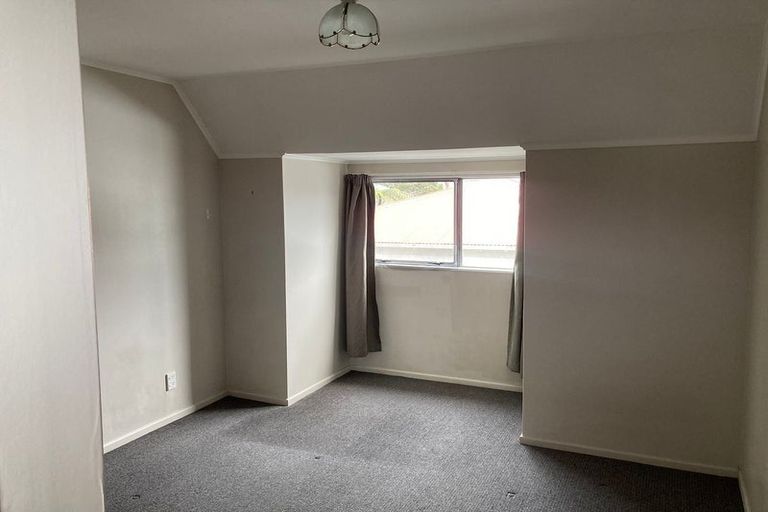 Photo of property in 10a Elizabeth Street, Moera, Lower Hutt, 5010