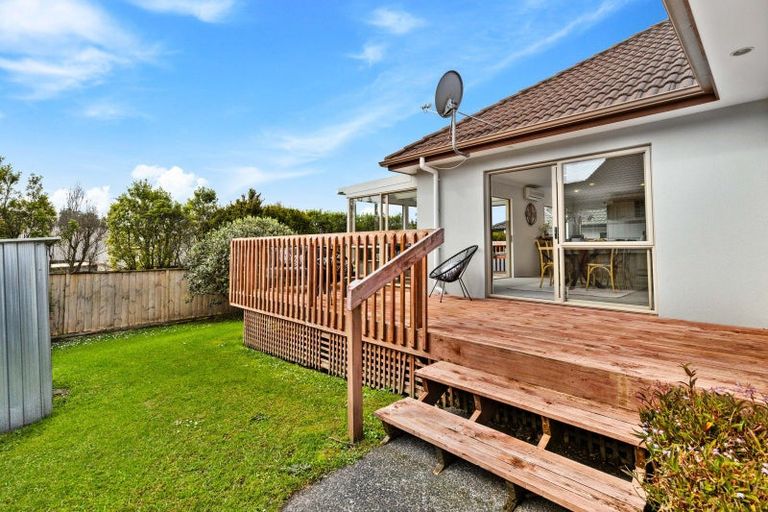 Photo of property in 5 Pyrite Street, Westgate, Auckland, 0614
