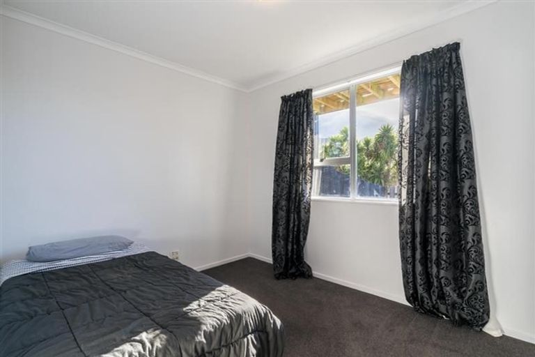 Photo of property in 74 Centennial Avenue, Helensburgh, Dunedin, 9010