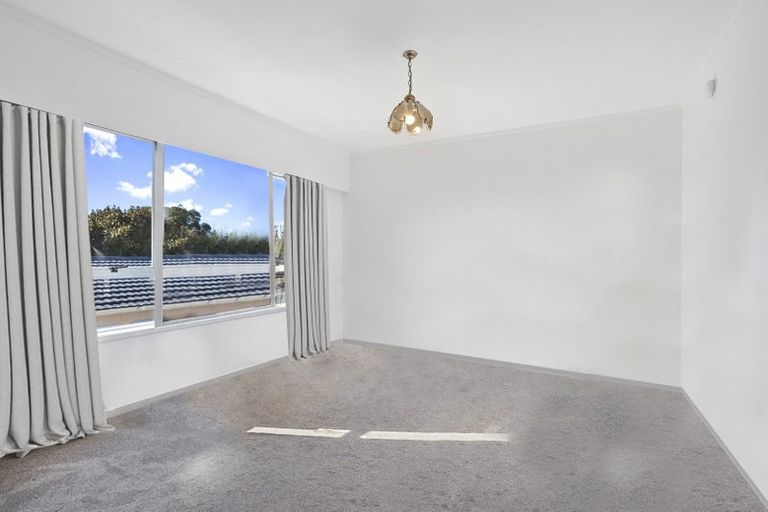 Photo of property in 2/50 Te Kanawa Crescent, Henderson, Auckland, 0610
