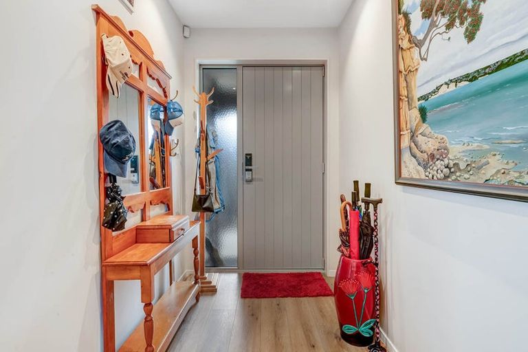 Photo of property in 118 Parkview Drive, Gulf Harbour, Whangaparaoa, 0930
