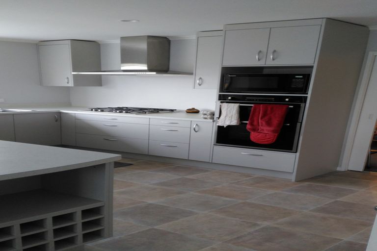 Photo of property in 166 Kelvin Grove Road, Kelvin Grove, Palmerston North, 4414