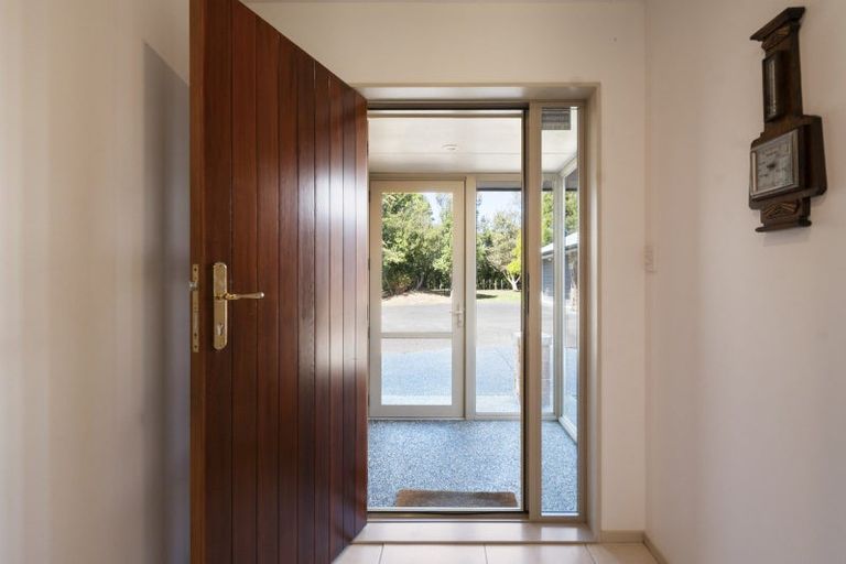 Photo of property in 98 Polson Hill Drive, Aokautere, Palmerston North, 4471