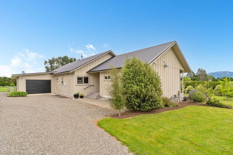 Photo of property in 443a Paierau Road, Opaki, Masterton, 5881