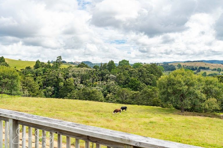 Photo of property in 20 Matai Drive, Maungaturoto, 0520