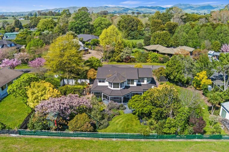 Photo of property in 8 Ashford Grove, Rapaura, Blenheim, 7273