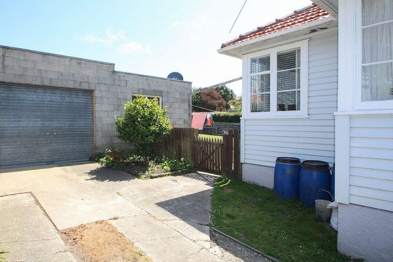 Photo of property in 4 Robertson Street, Oamaru North, Oamaru, 9400