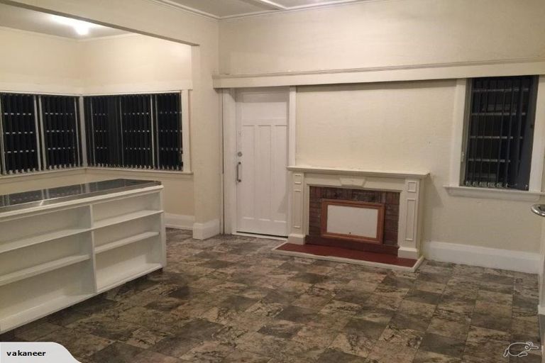 Photo of property in 72 Hall Avenue, Otahuhu, Auckland, 1062