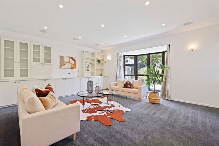 Photo of property in 15 Thurlestone Place, Burnside, Christchurch, 8053