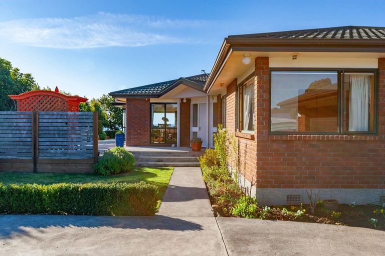 Photo of property in 24 Te Waaka Terrace, Kuratau, Turangi, 3381