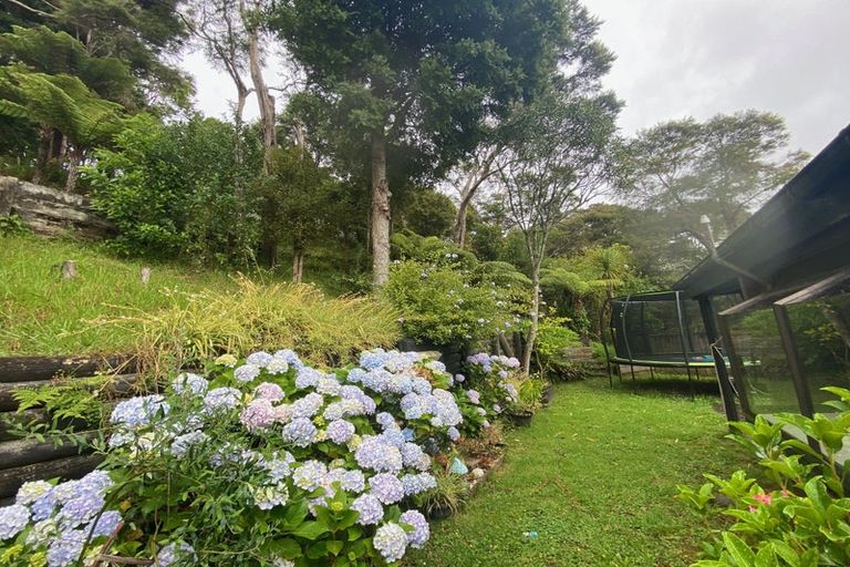 Photo of property in 18 Laingfield Terrace, Laingholm, Auckland, 0604