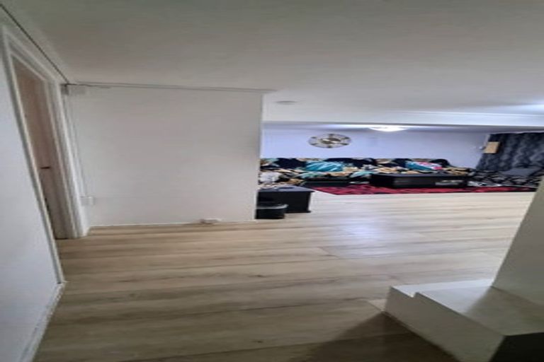 Photo of property in 9 Velma Road, Hillcrest, Auckland, 0627